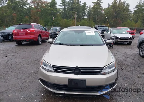 2013 Volkswagen Jetta 2.5L Se z USA, uszkodzony, nr VIN 3VWDP7AJ9DM214434